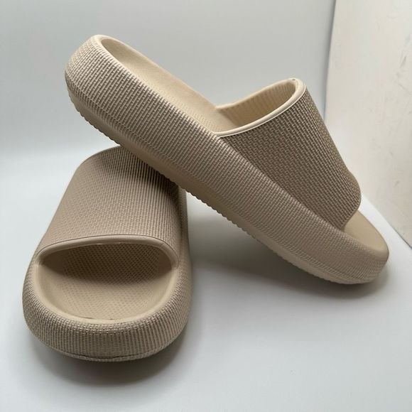 CUSHIONAIRE Women's cloud recovery slide sandals with +Comfort 6 KHAKI - Picture 6 of 7